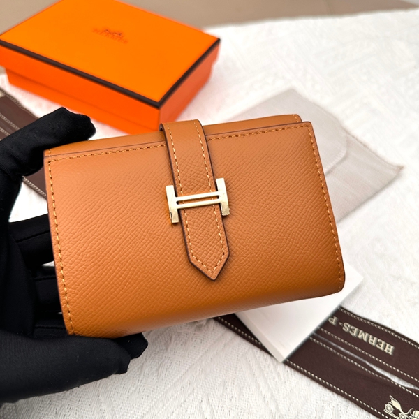 エルメス財布コピー側面デザイン